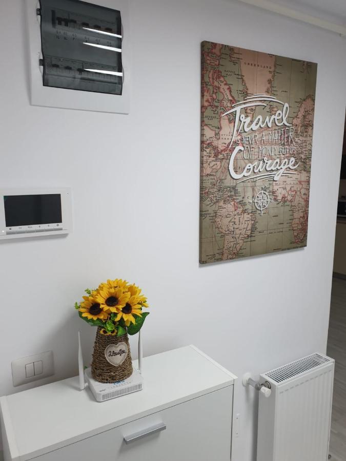 Topaz Central Apartment Bacău Екстериор снимка