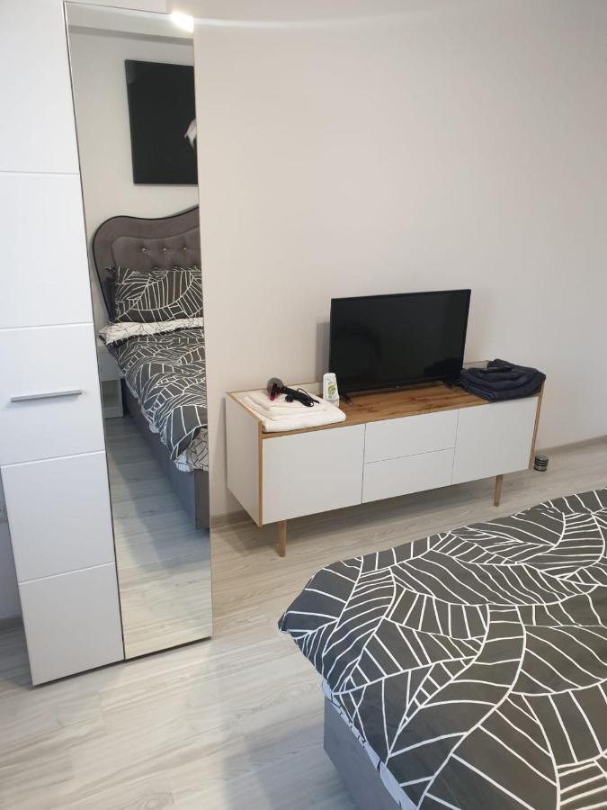 Topaz Central Apartment Bacău Екстериор снимка